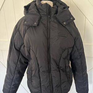 Stylish Black Puffer Jacket